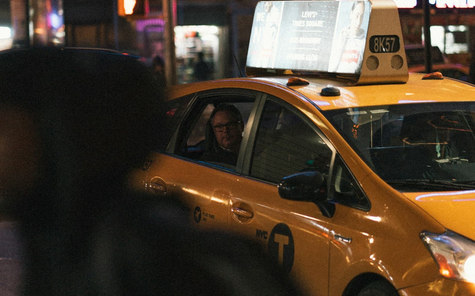 Taxisete med nettbrettskjerm